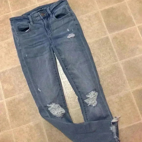 American eagle - Picture 1 of 6